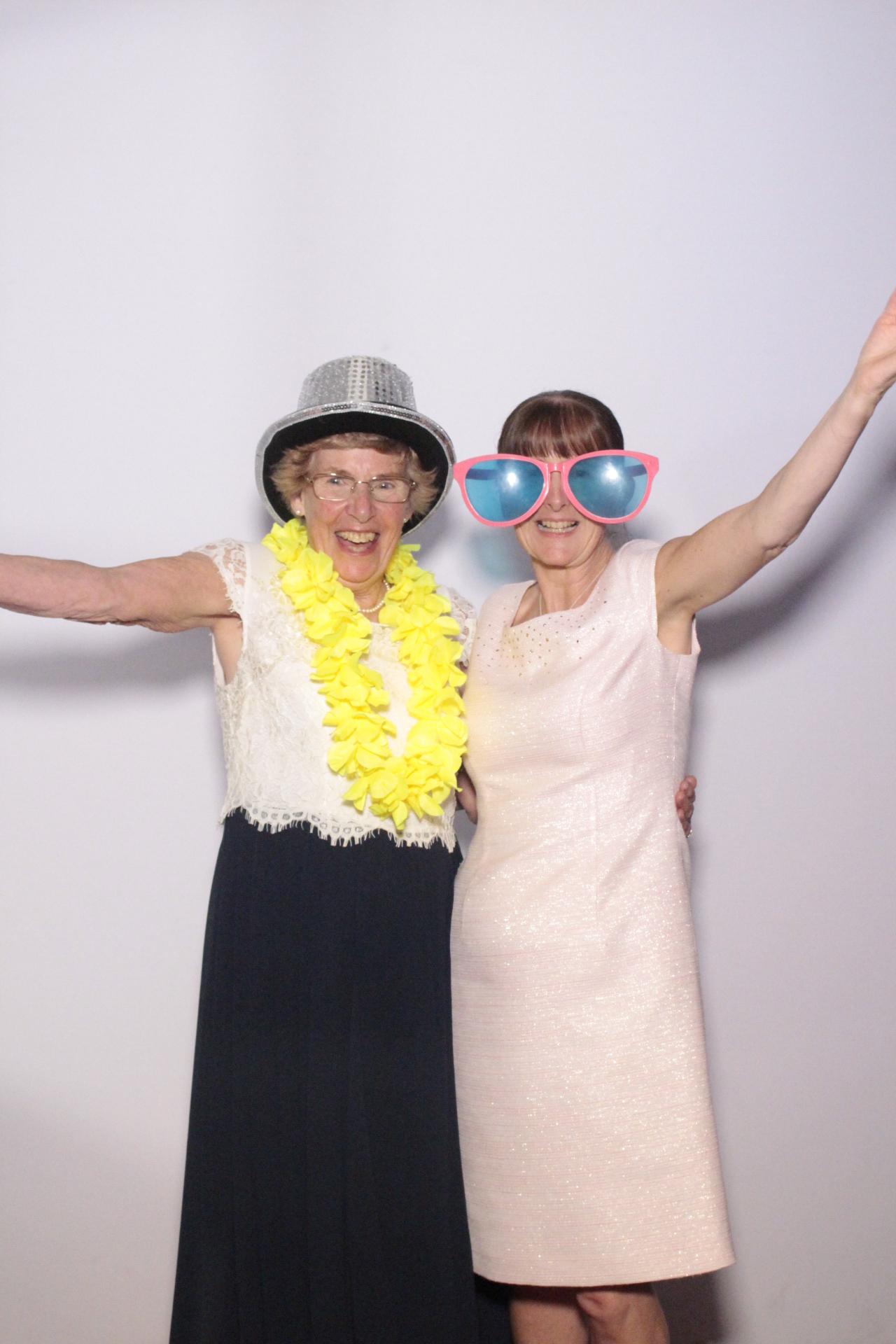 Gemma & Scott's Wedding | View more photos from the event at gallery.myphotoboothexperience.co.uk/u/MyPhotoBoothExperienceLtd/Gemma-Scotts-Wedding